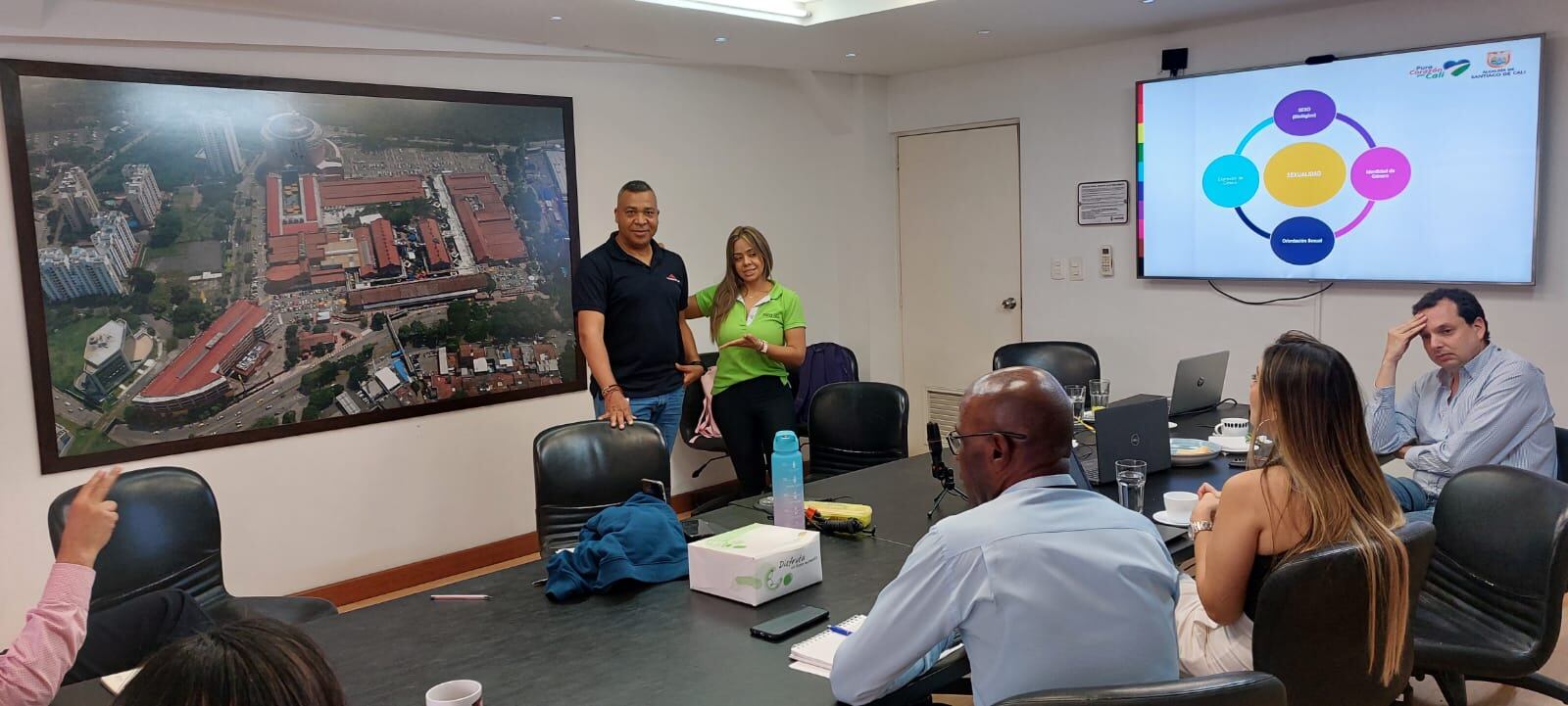 Tras acto de homofobia en centro comercial de Cali; alcaldía promueve espacios incluyentes para la comunidad LGBTIQ+.