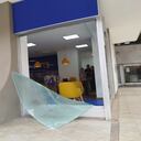 Bancos vandalizados por protestas
