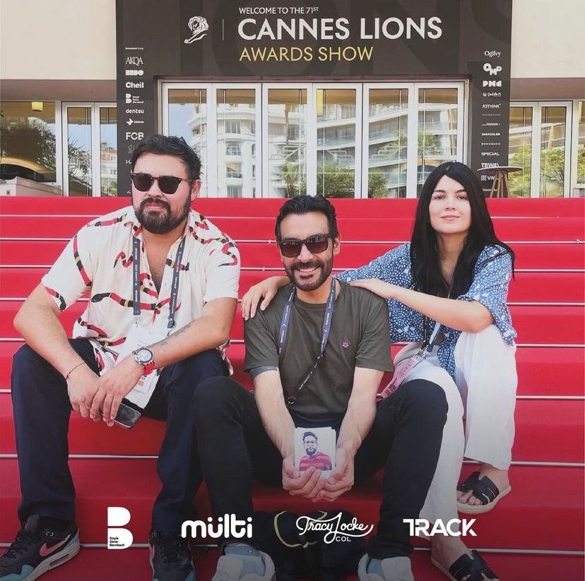 Andrés Porras, Juan Carlos Chaves y Brenda Jácome, equipo Creativo de DDB.