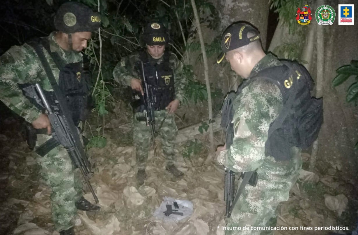 Durante la operación se incautó un arma de fuego.