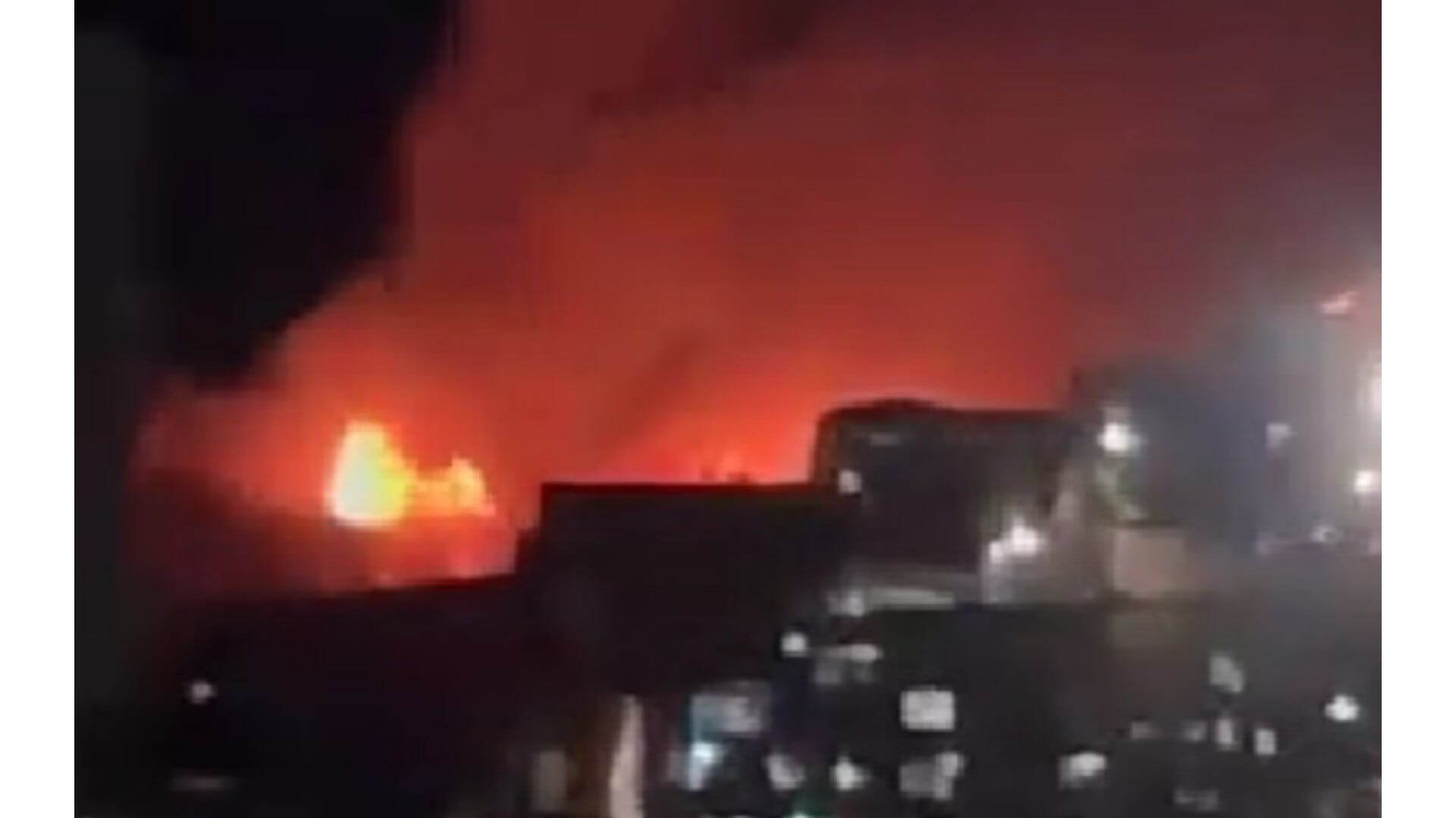 Fuerte incendio forestal en el norte de Cali causó pánico entre la comunidad.