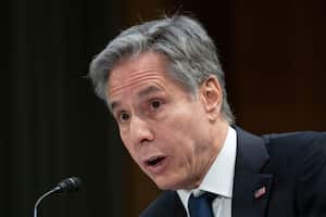 El secretario de Estado Antony Blinken testifica ante una audiencia del Comité de Asignaciones del Senado para examinar la solicitud suplementaria de seguridad nacional, en el Capitolio de Washington, el martes 31 de octubre de 2023. (Foto AP/Manuel Balce Ceneta)