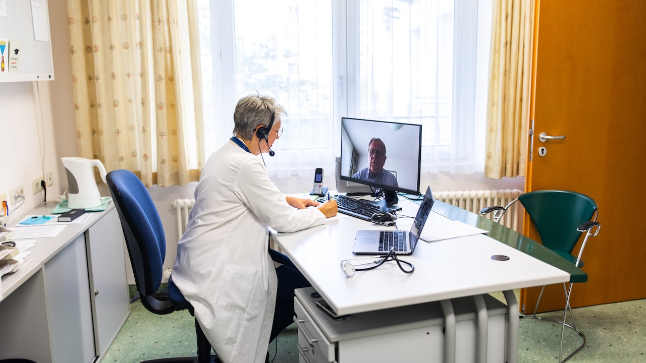 La telemedicina se convierte en una alternativa ante las actuales dificultades del sistema de salud.