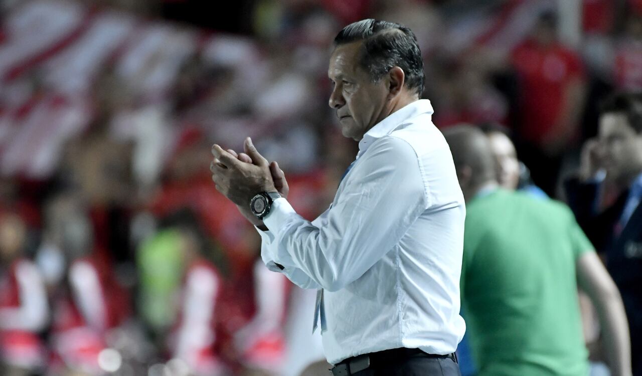 Pompilio Páez asumió el reto de ser técnico en Jaguares de Córdoba.