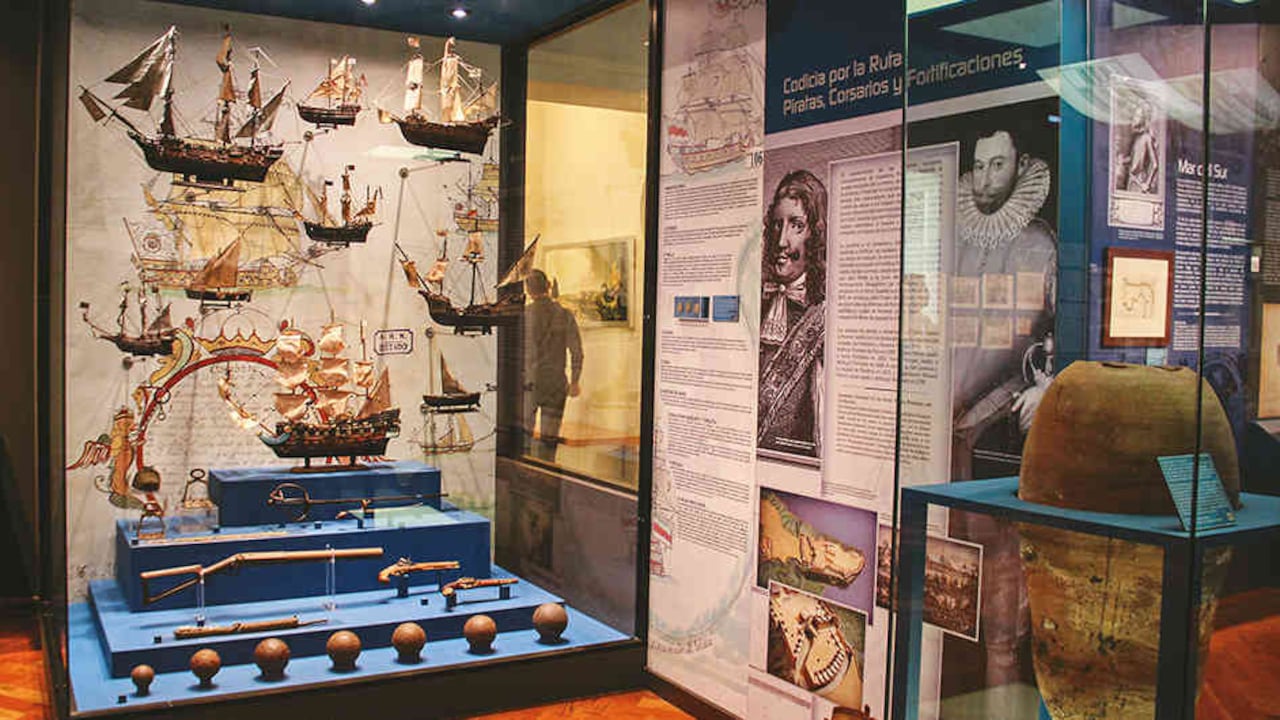 El museo está abierto de martes a domingo entre las nueve de la mañana y las cinco de la tarde. La entrada de adultos no residentes cuesta 10 dólares.