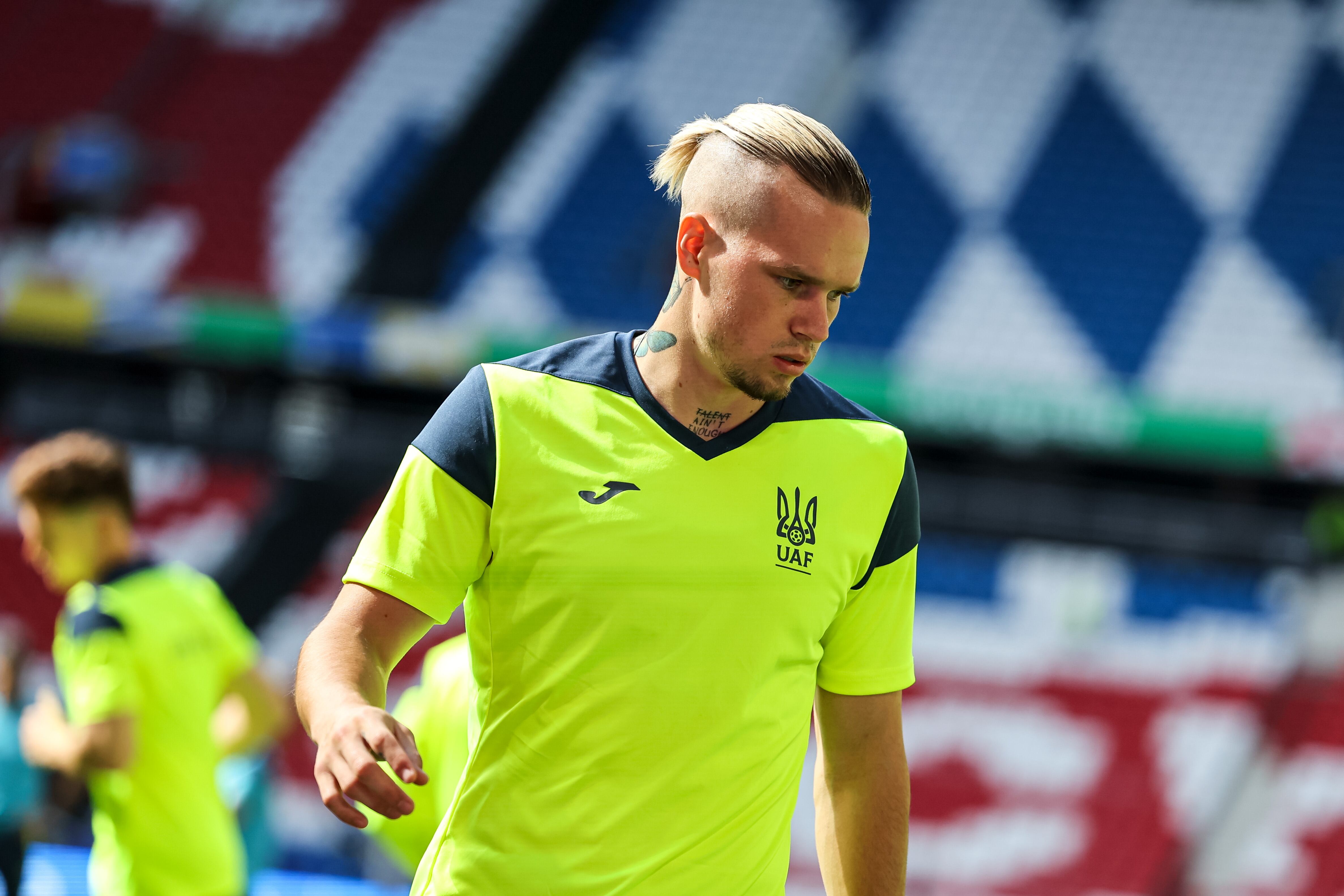 Mykhailo Mudryk llega como la gran figura de Ucrania.