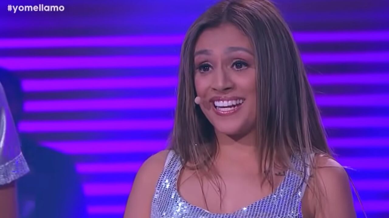 La participante bailó y cantó junto a su hermano, quien estaba con el grupo de bailarines. Foto: captura pantalla de episodio de 'Yo me llamo', Caracol Televisión
