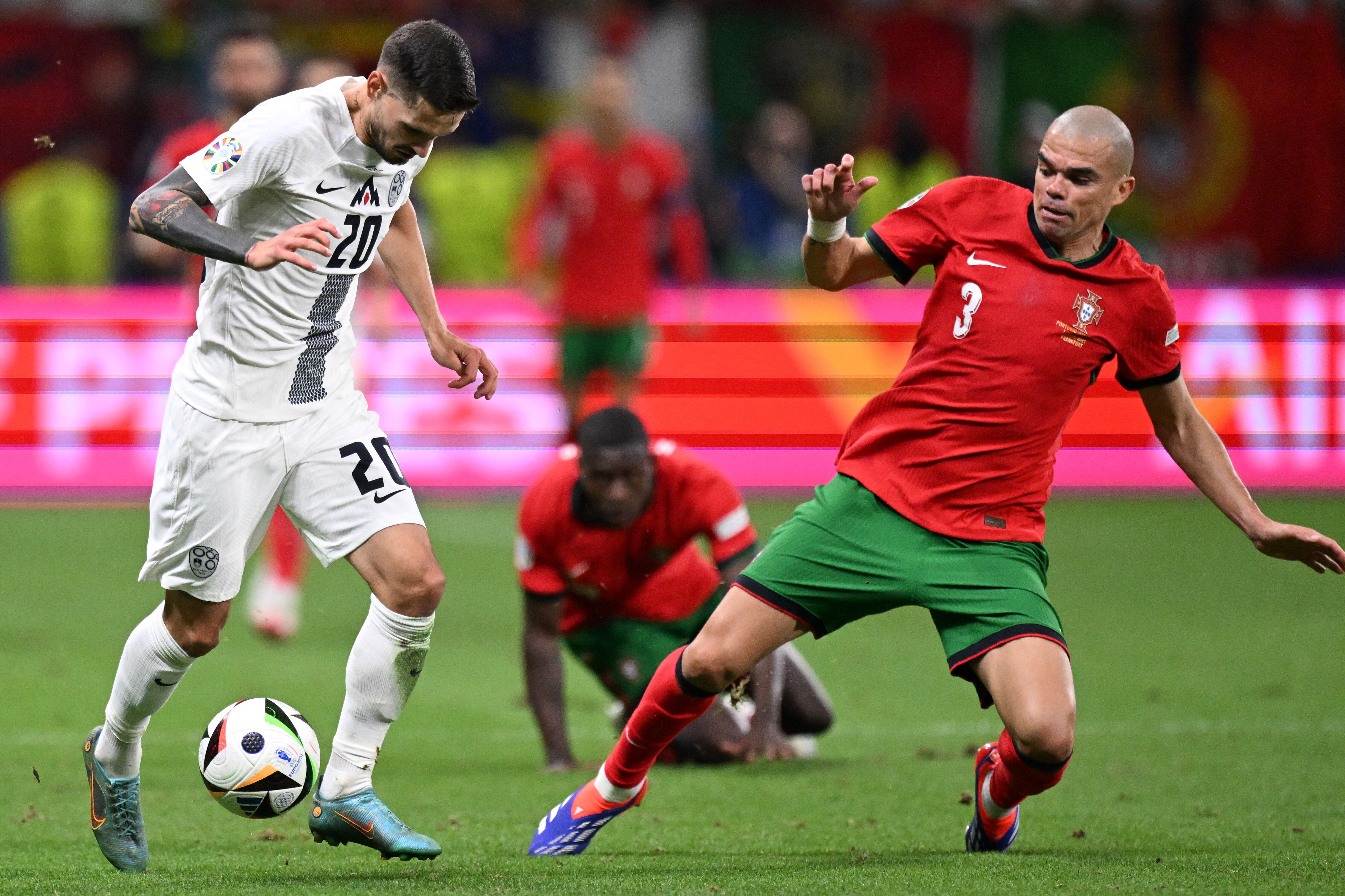Finaliza el primer tiempo del partido.