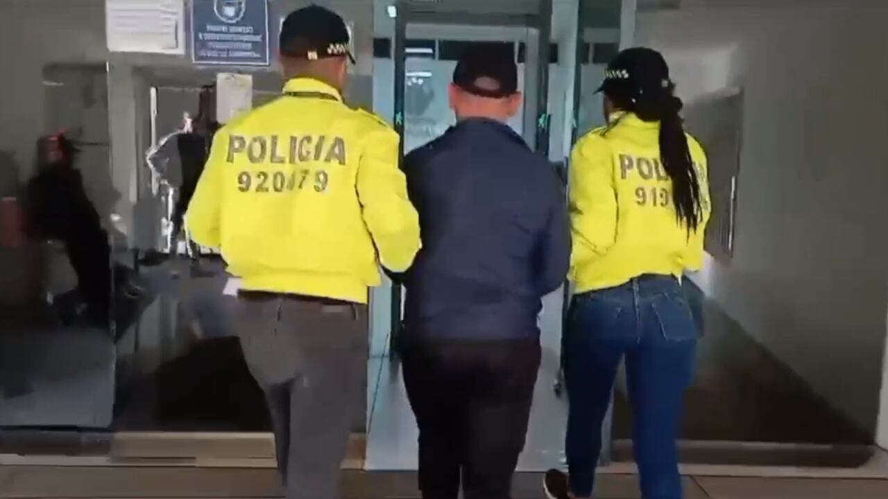 Padre suministraba somníferos a sus hijas de 11 y 14 años para abusarlas sexualmente; una de ellas lo denunció