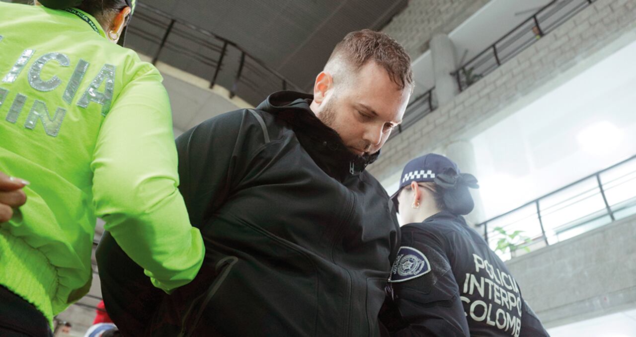 John Poulos trató de fugarse del país luego de la muerte de Valentina Trespalacios. Fue capturado y lleva un año en prisión.