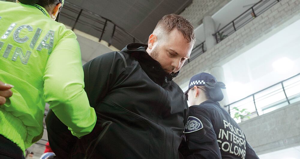  John Poulos trató de fugarse del país luego de la muerte de Valentina Trespalacios. Fue capturado y lleva un año en prisión.