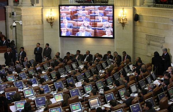 Senadores y representantes coparon las curules para oir las palabras de conciliación del presidente Juan Manuel Santos.