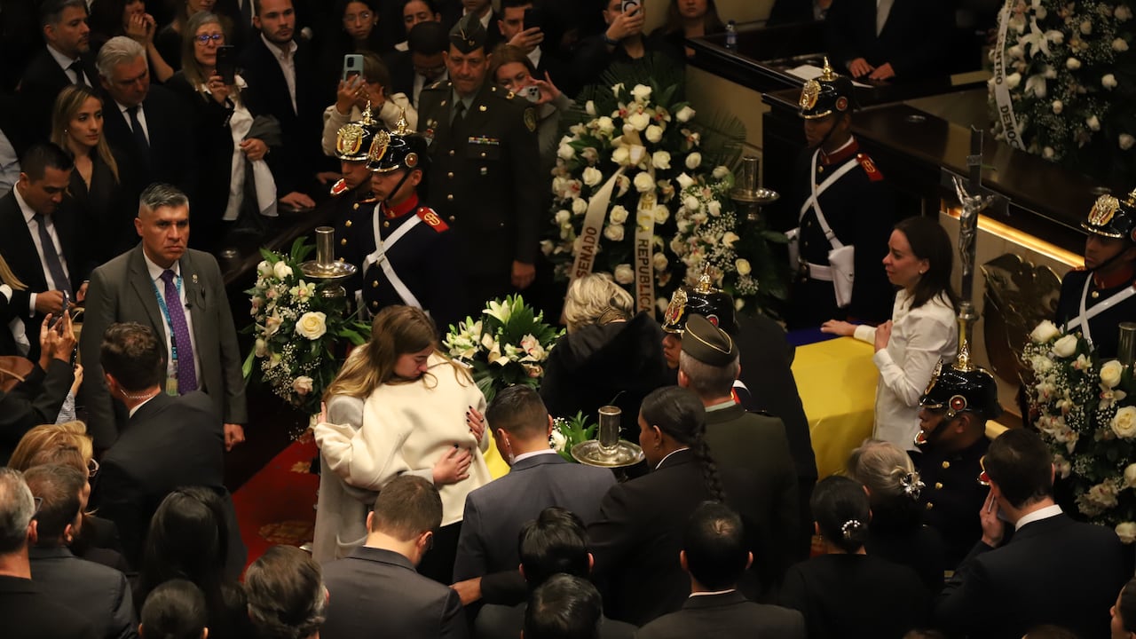 Homenaje póstumo en el Capitolio Nacional a Miguel Uribe Turbay.