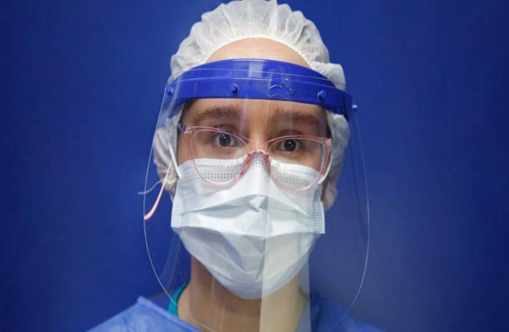 En las UCI están presentes profesionales de la salud como neumólogos, anestesiólogos, intensivistas y cirujanos. Foto: Guillermo Torres/ SEMANA