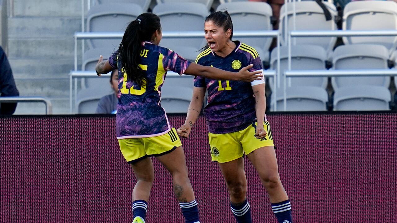 Colombia da el golpe en la Copa Oro Femenina.