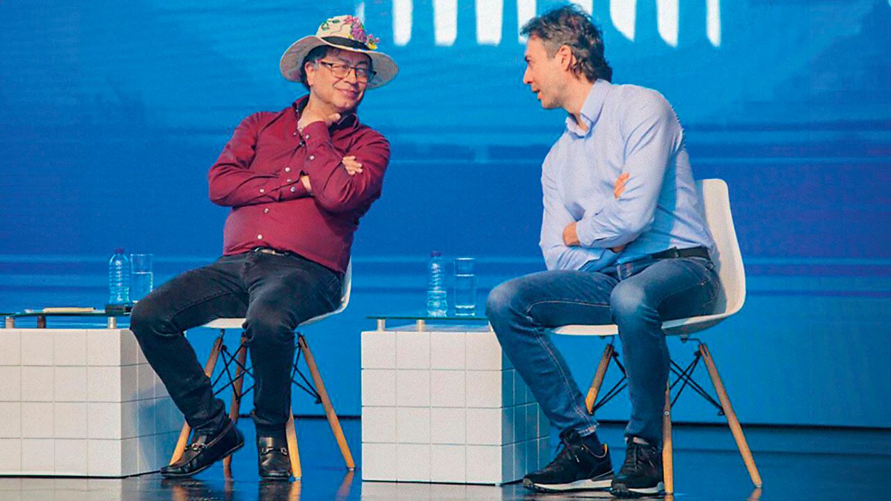 Quintero no es un político de izquierda, pero terminó acercándose al petrismo y podría tener el guiño del Ejecutivo. Pese a que se propuso la unión de Cepeda y Corcho, ambos siguen en la contienda.