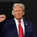 El candidato presidencial republicano, el expresidente Donald Trump, asiste al primer día de la Convención Nacional Republicana, el lunes 15 de julio de 2024, en Milwaukee. (Foto AP/Carolyn Kaster)
