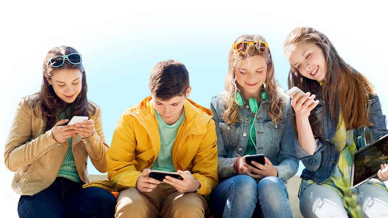 los nuevos adolescentes de hoy: dependientes, solitarios, poco interesados en ser adultos - Semana