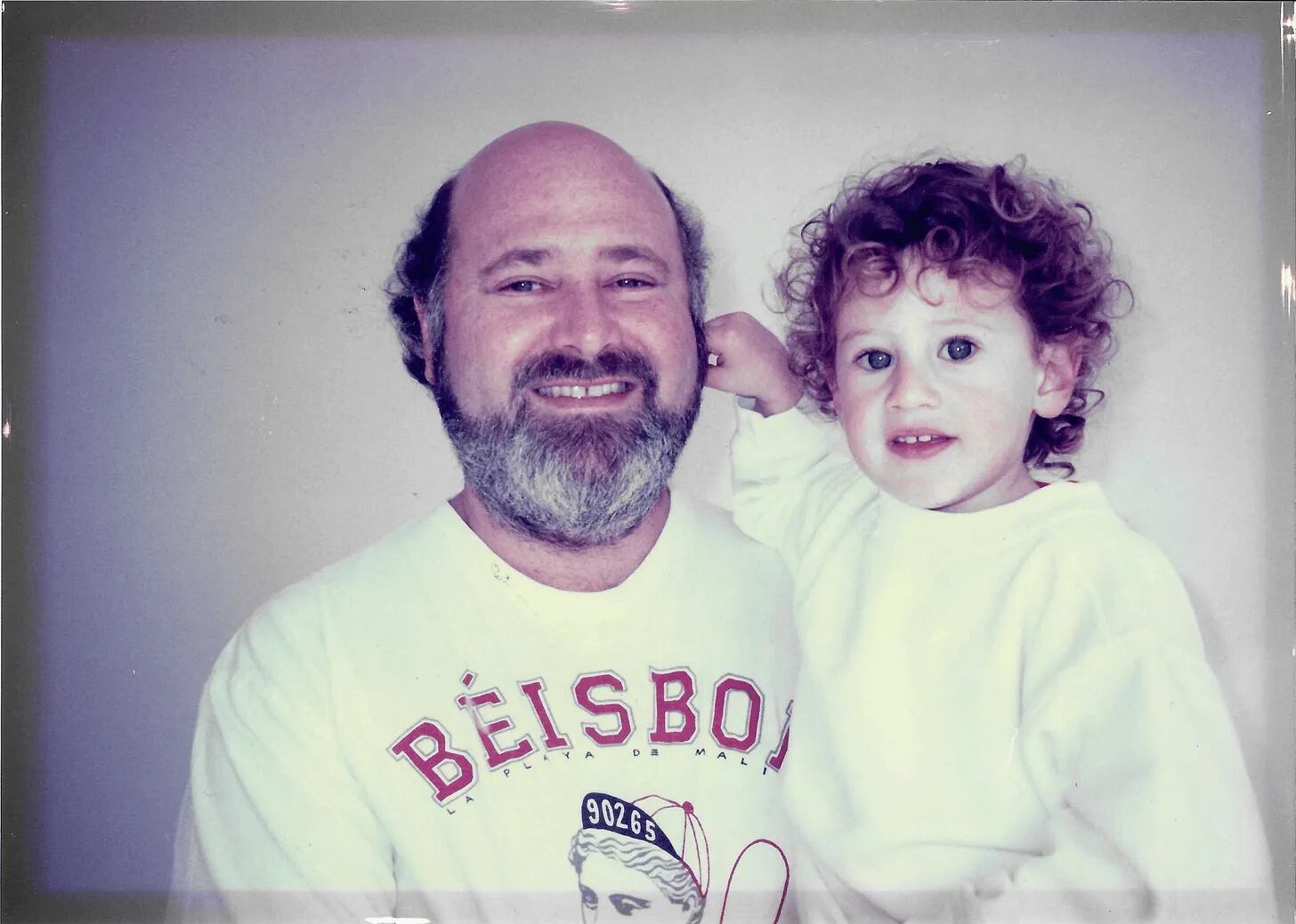 Jake Reiner, de 33 años, publicó un emotivo texto en Substack donde describió la  “pesadilla viviente” que vive su familia.