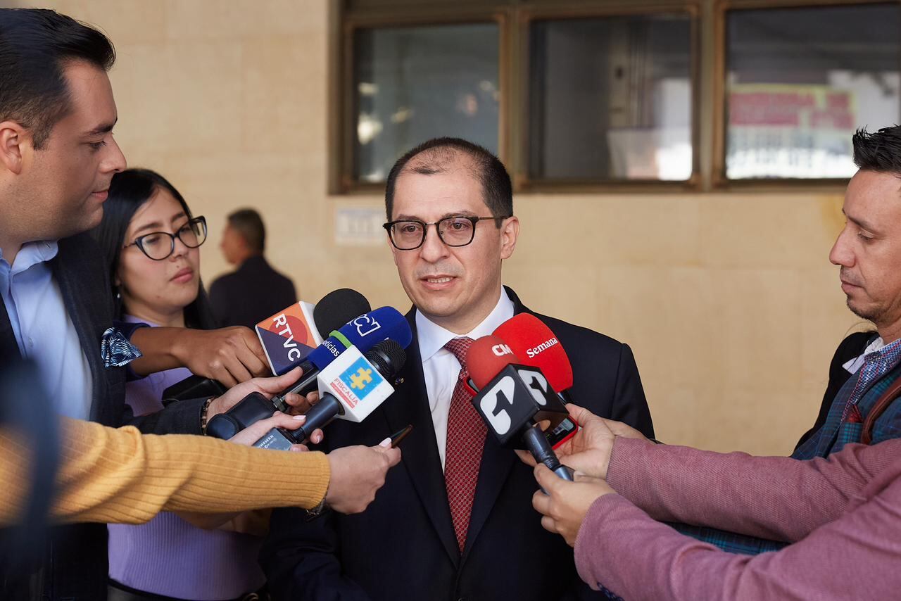 Francisco Barbosa, advirtió que sigue a la espera de la respuesta del Gobierno, del presidente Gustavo Petro