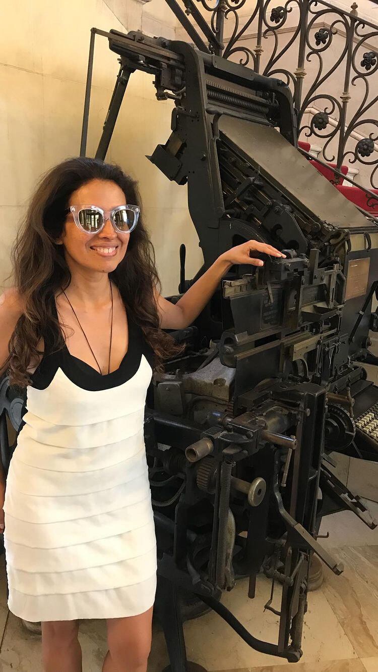 Ericka Olaya en la redacción histórica del Corriere della Sera en Milán.