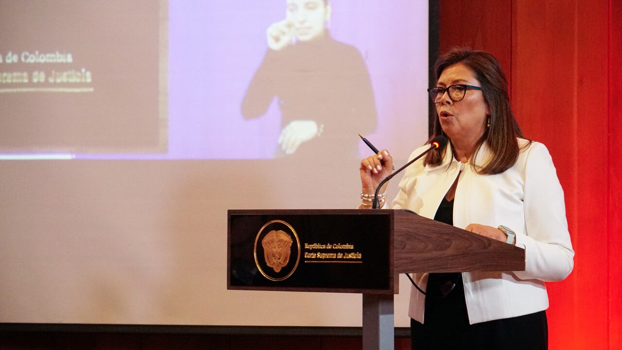 Ternadas a la Fiscalía
Ángela María Buitrago
se presentaron ante la Corte Suprema de Justicia, que deberá tomar su decisión a mediados de diciembre
Bogota noviembre 23 del 2023
Foto: Prensa Corte Suprema de Justicia