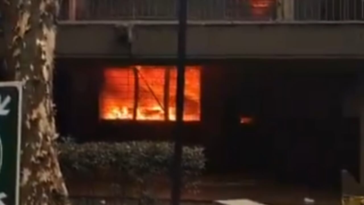 Así fue como quedó la oficina administrativa después de que un grupo de encapuchados ingresara.