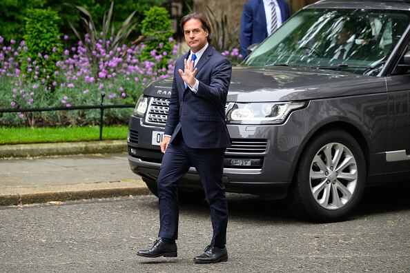 La norma fue impulsada por el Gobierno del presidente Luis Lacalle Pou y que fue previamente aprobada por la Cámara de Representantes, aunque con algunas modificaciones al texto original.  (Photo by Leon Neal/Getty Images)