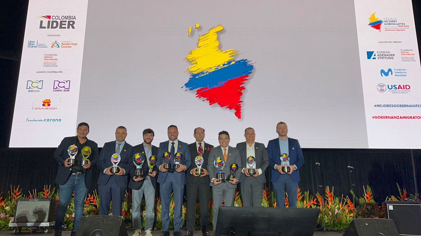 Colombia Líder premió a mandatarios.