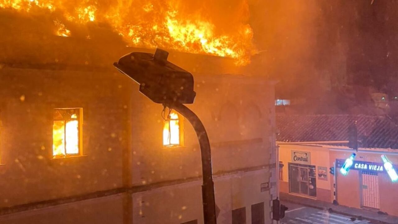 Atención: delincuentes queman el Palacio de Justicia en Tuluá- Valle del Cauca