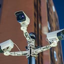 Las autoridades moscovitas recurrieron a cámaras de vigilancia para localizar a los jóvenes que cumplen los requisitos para hacer el servicio militar obligatorio.