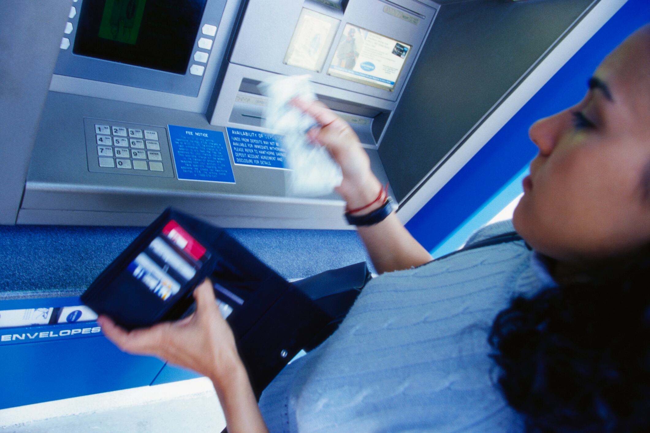 En pleno auge de la era digital, los cajeros automáticos continúan siendo un recurso clave para retirar dinero en efectivo.