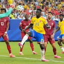 Imagen del partido Portugal vs. Colombia en el Mundial 2026: Diogo Costa (izq.) y Dávinson Sánchez (der.), dos figuras que dejó el compromiso.