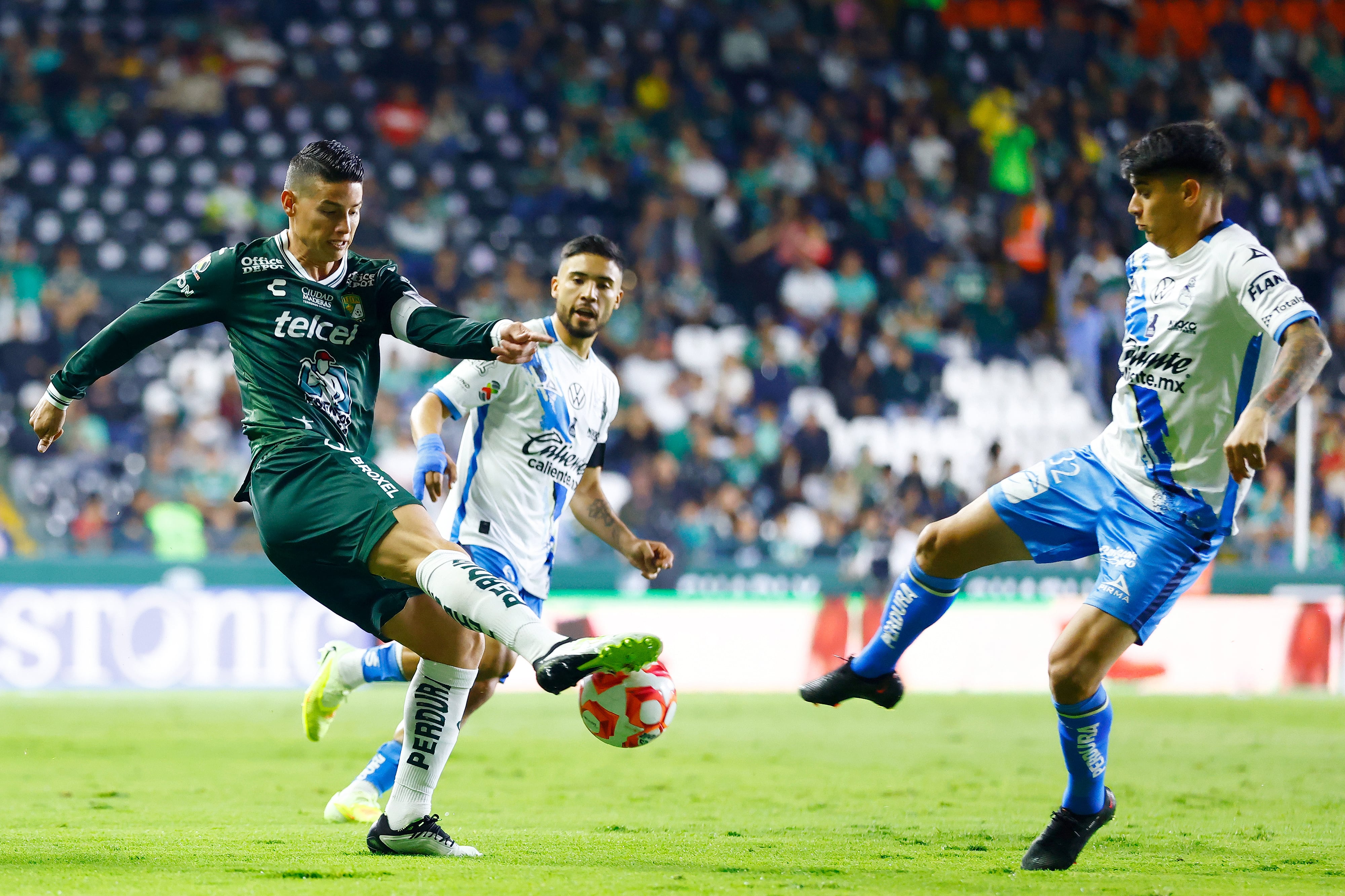 James Rodríguez jugó ante Puebla su último partido del ciclo vivido con León