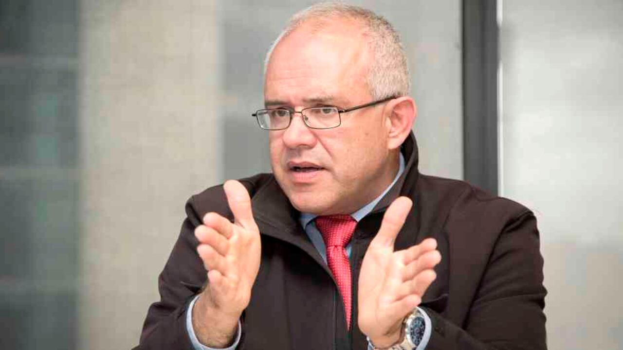 César Ocampo, director de Colciencias