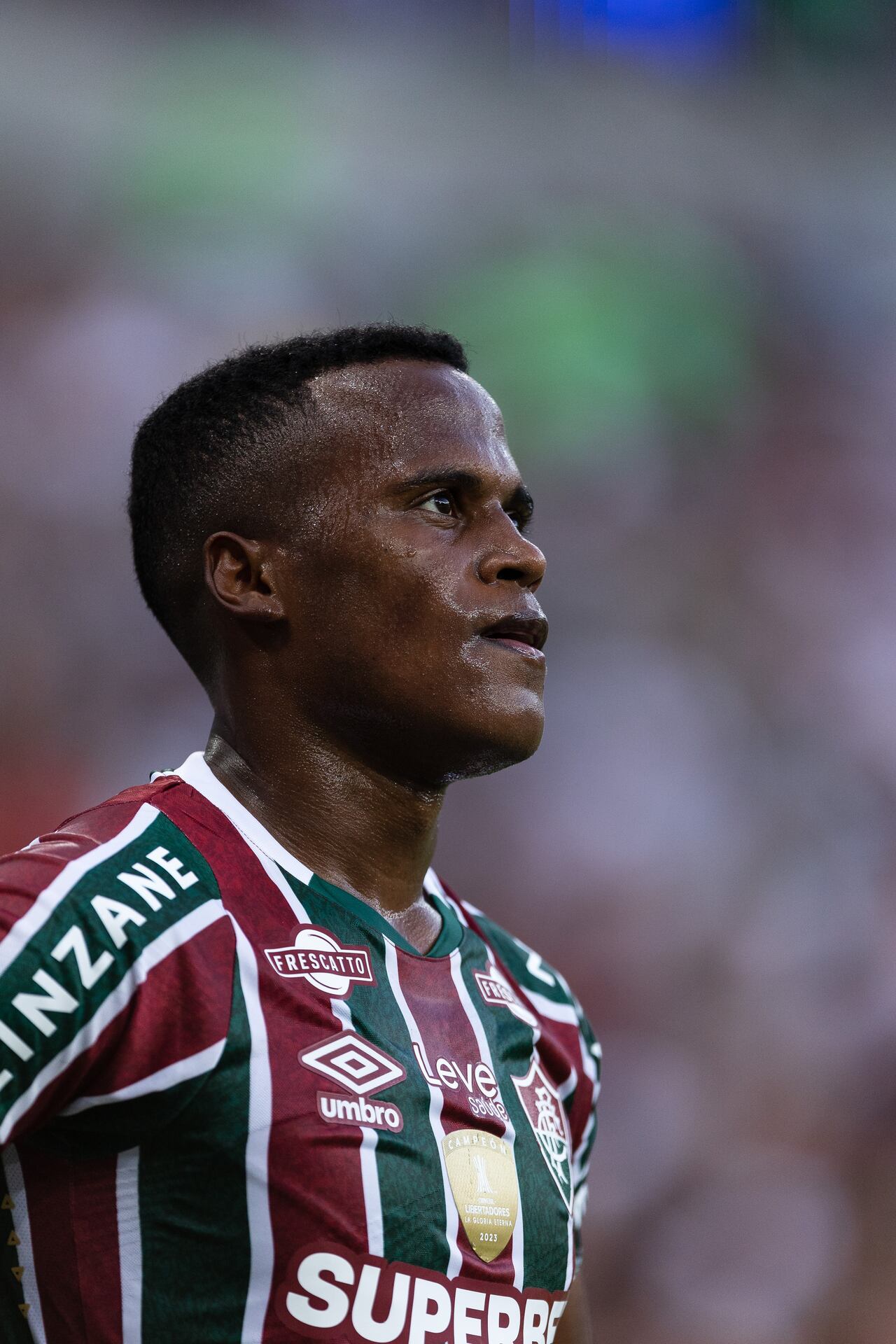 RIO DE JANEIRO, BRAZIL - AUGUST 04: Jhon Arias of Fluminense looks on during the match between Fluminense and Bahia as part of Brasileirao Serie A 2024 at Maracana Stadium on August 04, 2024 in Rio de Janeiro, Brazil. (Photo by Ruano Carneiro/Getty Images)
