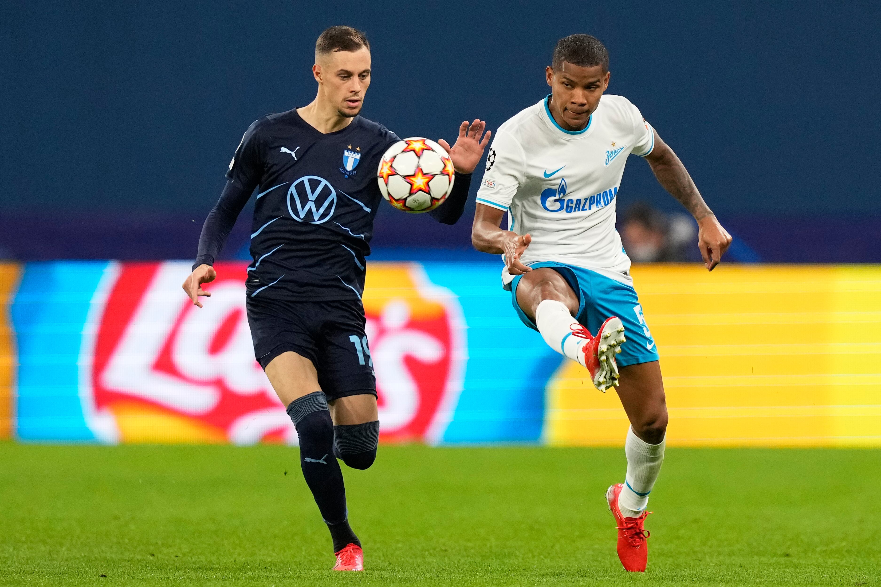 Wilmar Barrios en el partidos del Zenit ante Malmo.
