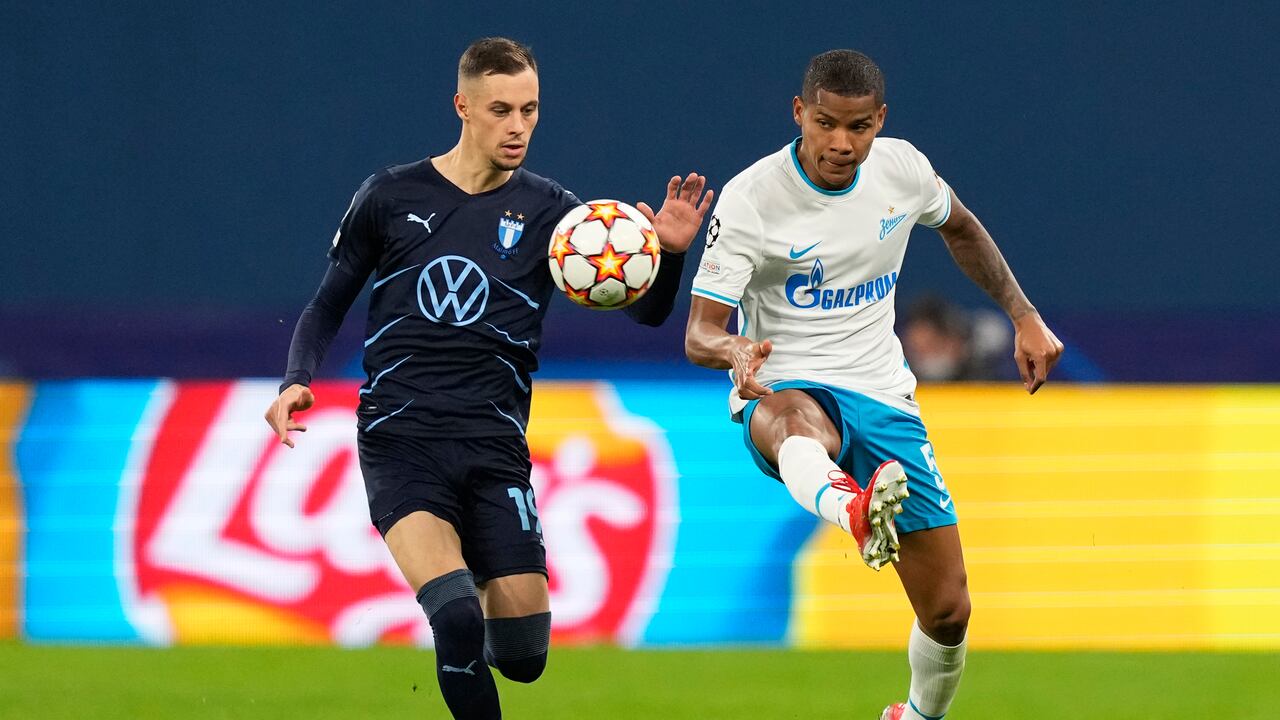 Además de Barrios, los colombianos del Atalanta y del Porto, Luis Fernando Muriel y Matheus Uribe, son titulares en sus equipos por el mismo campeonato.