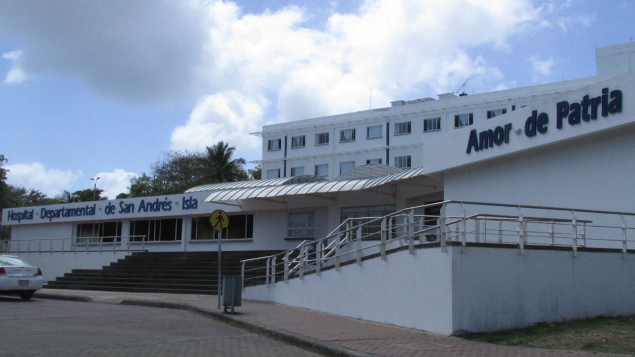Este es el hospital Clarence Lynd Newball Memorial Hospital, antes Amor de Patria, el único que tiene San Andrés.
