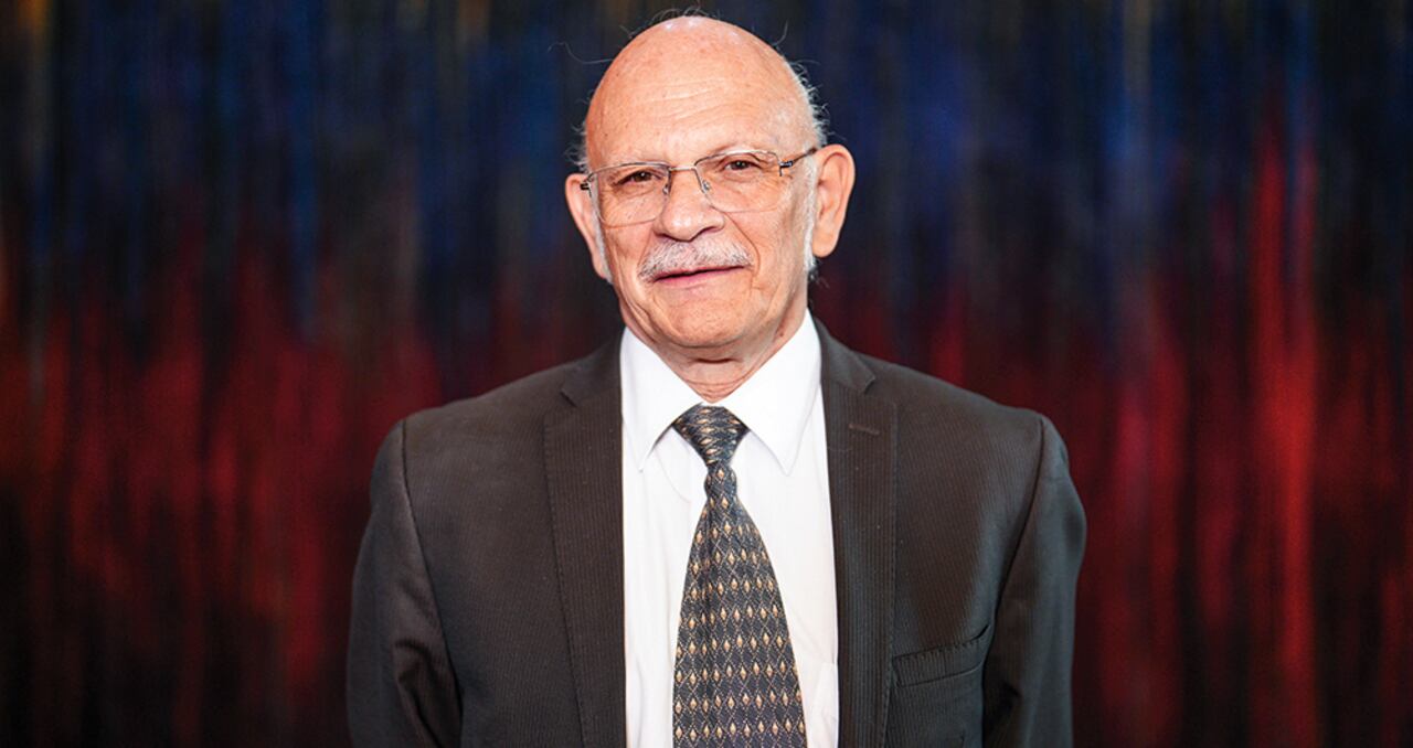 Francisco Rossi, director del Invima, asegura que están en proceso de reubicar a la presunta víctima.