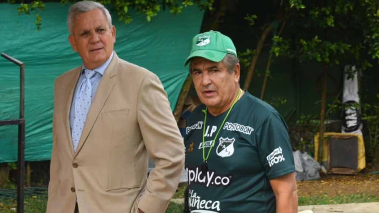 Presidente del Deportivo Cali, Luis Fernando Mena, y DT del equipo, Jorge Luis Pinto.