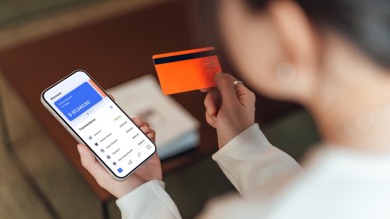 Las transferencias digitales han transformado la forma en que las personas realizan pagos y envíos de dinero.