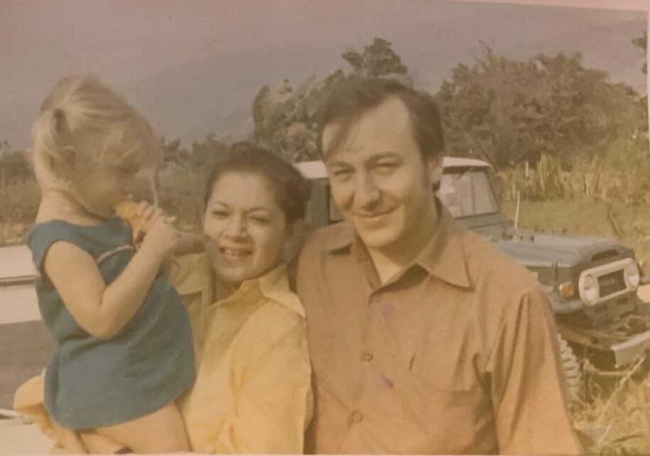 Juliana fue la primera hija de Rodolfo Hernández y Socorro Oliveros.