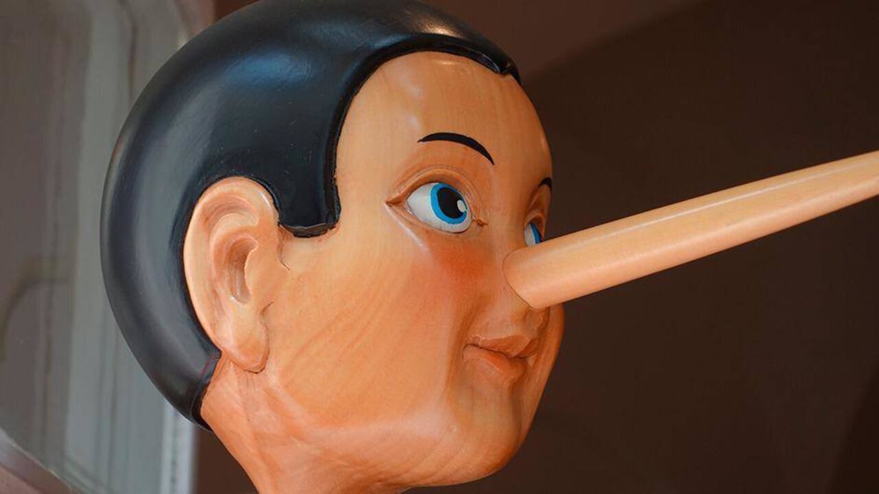 Los científicos que más mentiras han difundido sobre el virus.