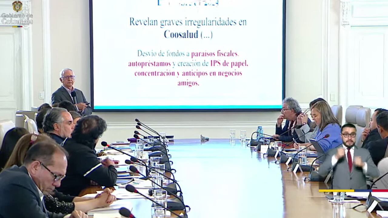 Insistió el presidente que, aprovechándose de ese poder que todavía ostentan las EPS en el país, habían logrado que las que estaban intervenidas nombraran “a unos interventores que le hacían caso a los viejos dueños".