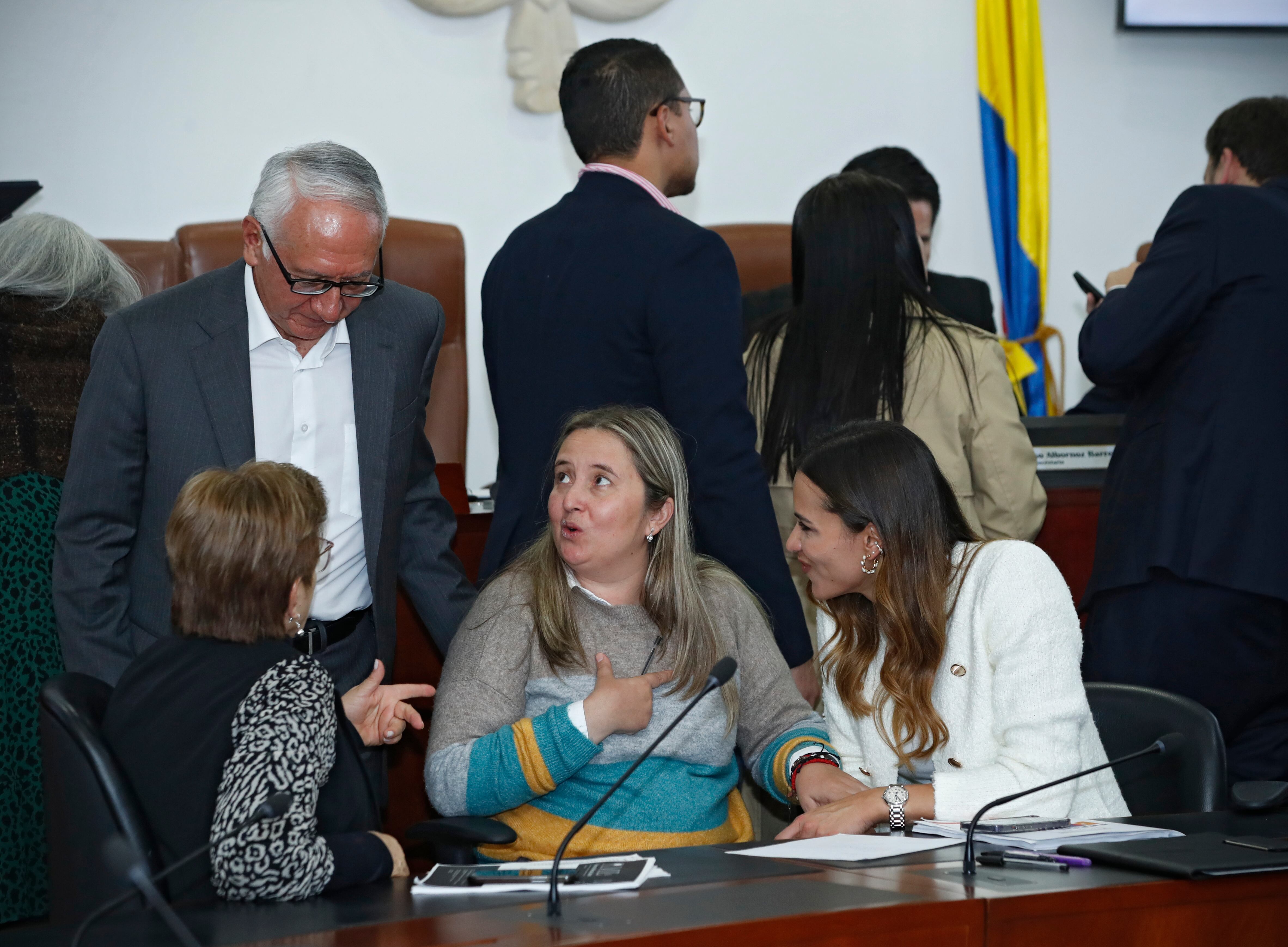 Representantes  debate de la reforma a la salud