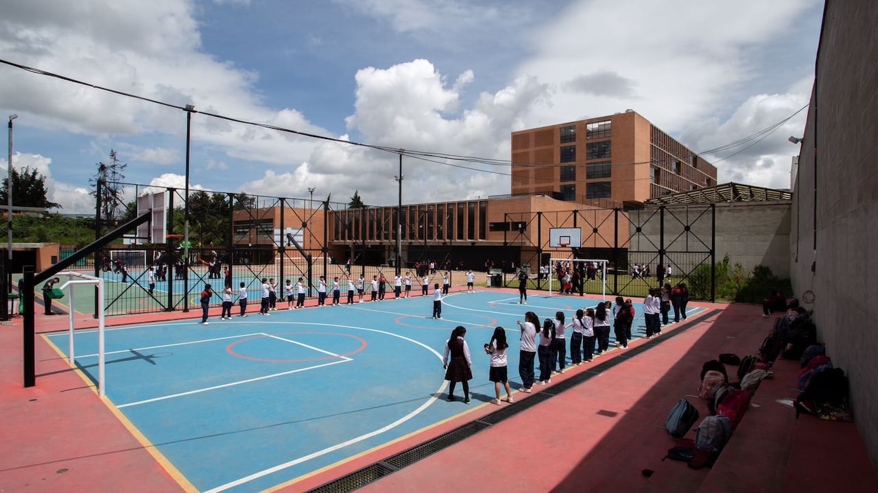 La ciudad garantiza un modelo donde la educación es una experiencia continua y accesible desde la primera infancia.