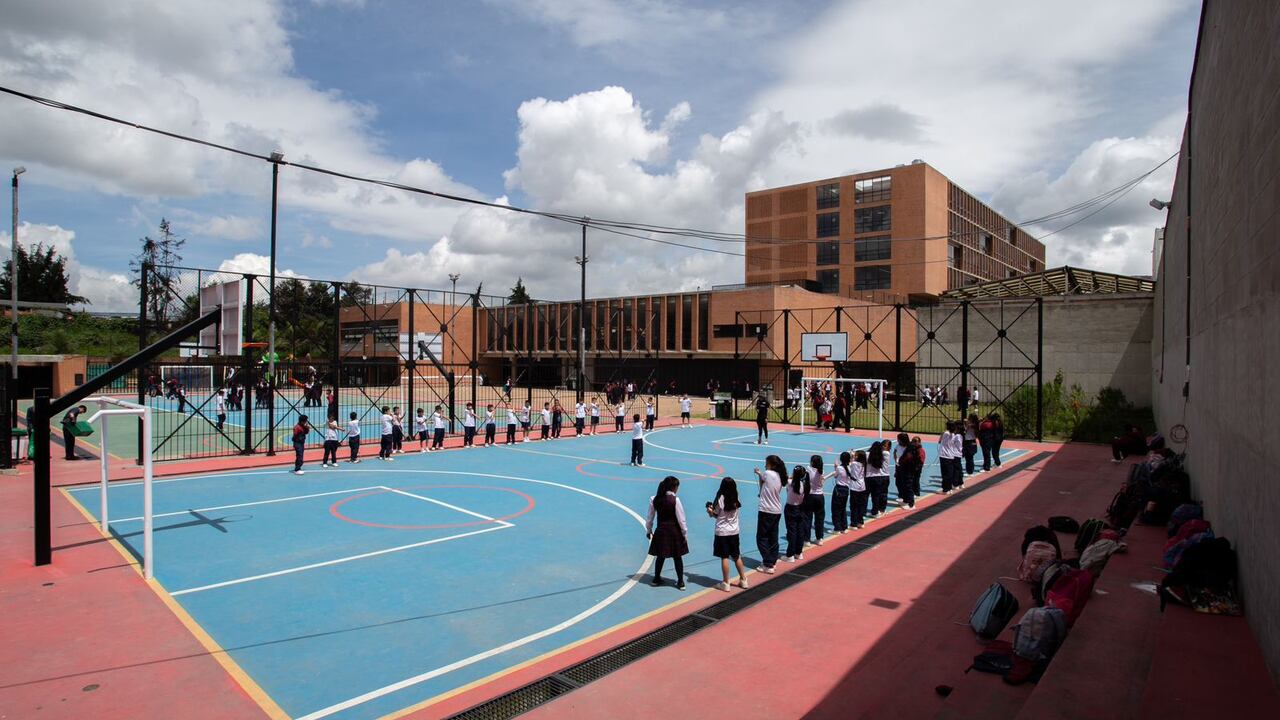 La ciudad garantiza un modelo donde la educación es una experiencia continua y accesible desde la primera infancia.