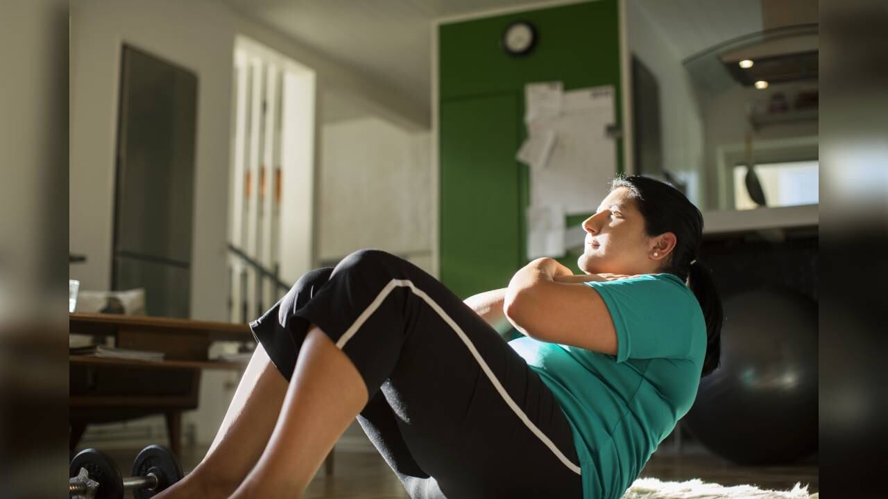 Un error al comenzar la dieta es realizar mucho ejercicio, pues las rutinas físicas deben estar alineadas con la alimentación. Foto: GettyImages.