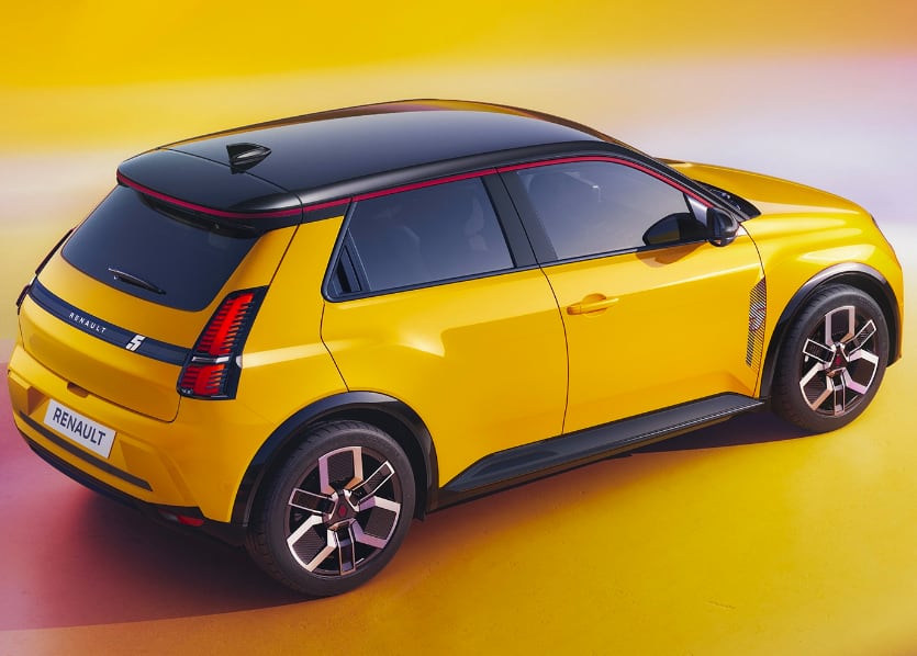 El Renault 5 ha tenido una muy buena salida en Francia. Compite con Tesla.